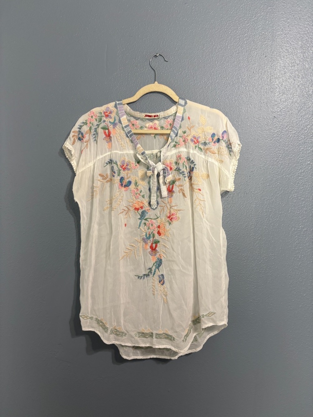 Johnny Was Embroidered Ivory Floral Peasant Top with Tie Neck